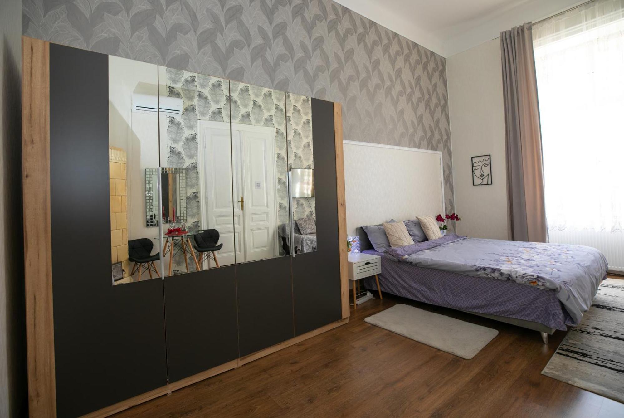 Casa Larisa Apartment Arad Exterior photo